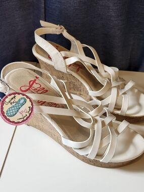 JELLYPOP WOMENS POPPINS COMFORT FIT WEDGE PLATFORM SANDALS WHITE US 8 NEW NWT